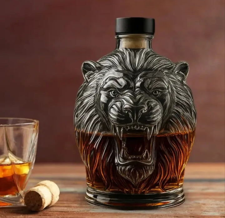 Ceann leoin decanter